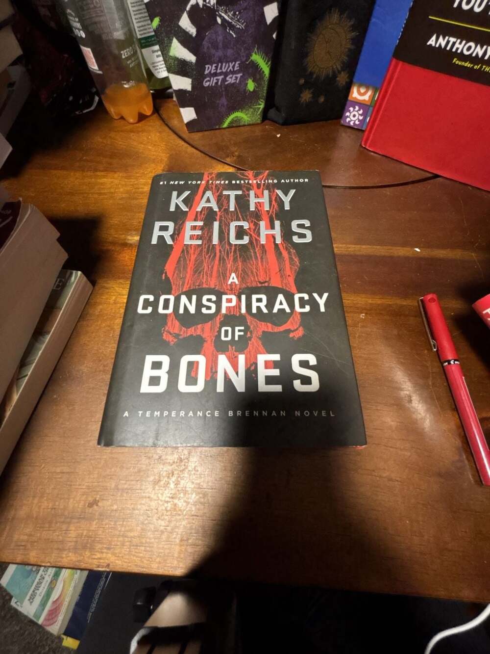 A Conspiracy of Bones (A Temperance Brennan Novel) by Kathy Reichs